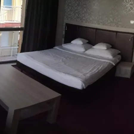 Eurohotel מלון