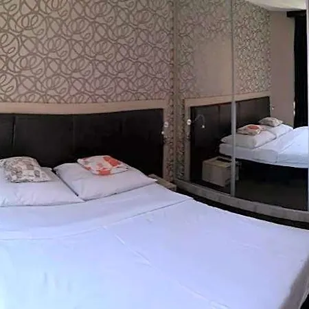 מלון Eurohotel *